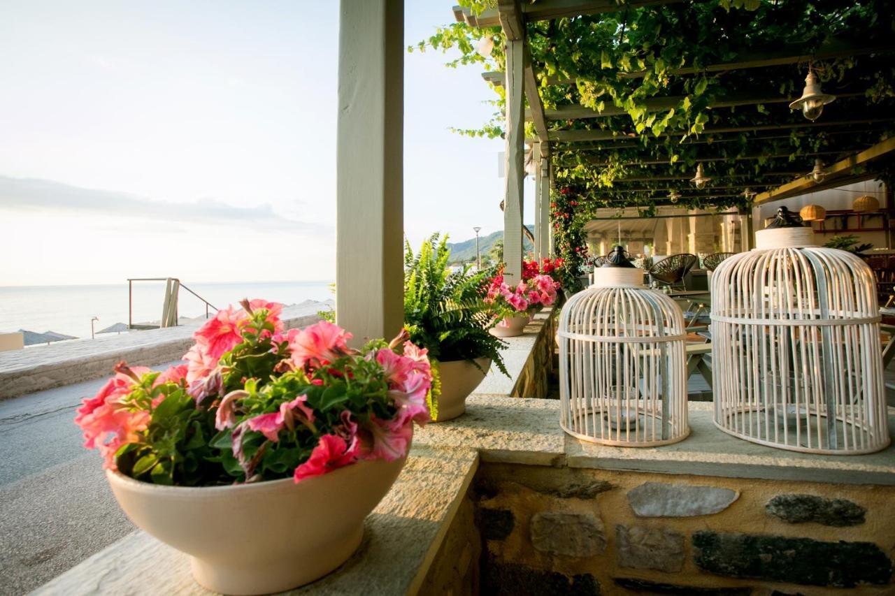 Kenta Beach Hotel Agios Ioannis  エクステリア 写真