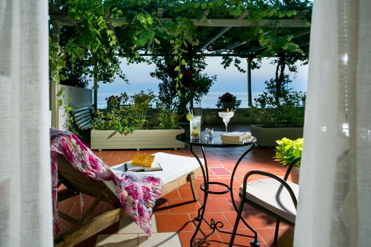 Kenta Beach Hotel Agios Ioannis  エクステリア 写真